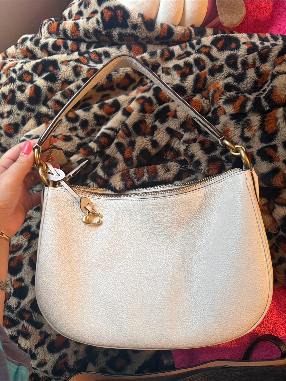 Cream Leather Shoulder Bag with Gold Hardware